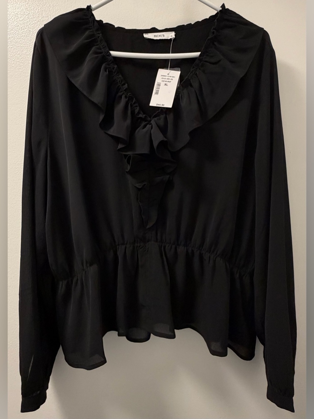 NWT Ricki’s Beautiful Black Ruffle V-Neck Long Sleeve Peplum Hem Blouse Size XL